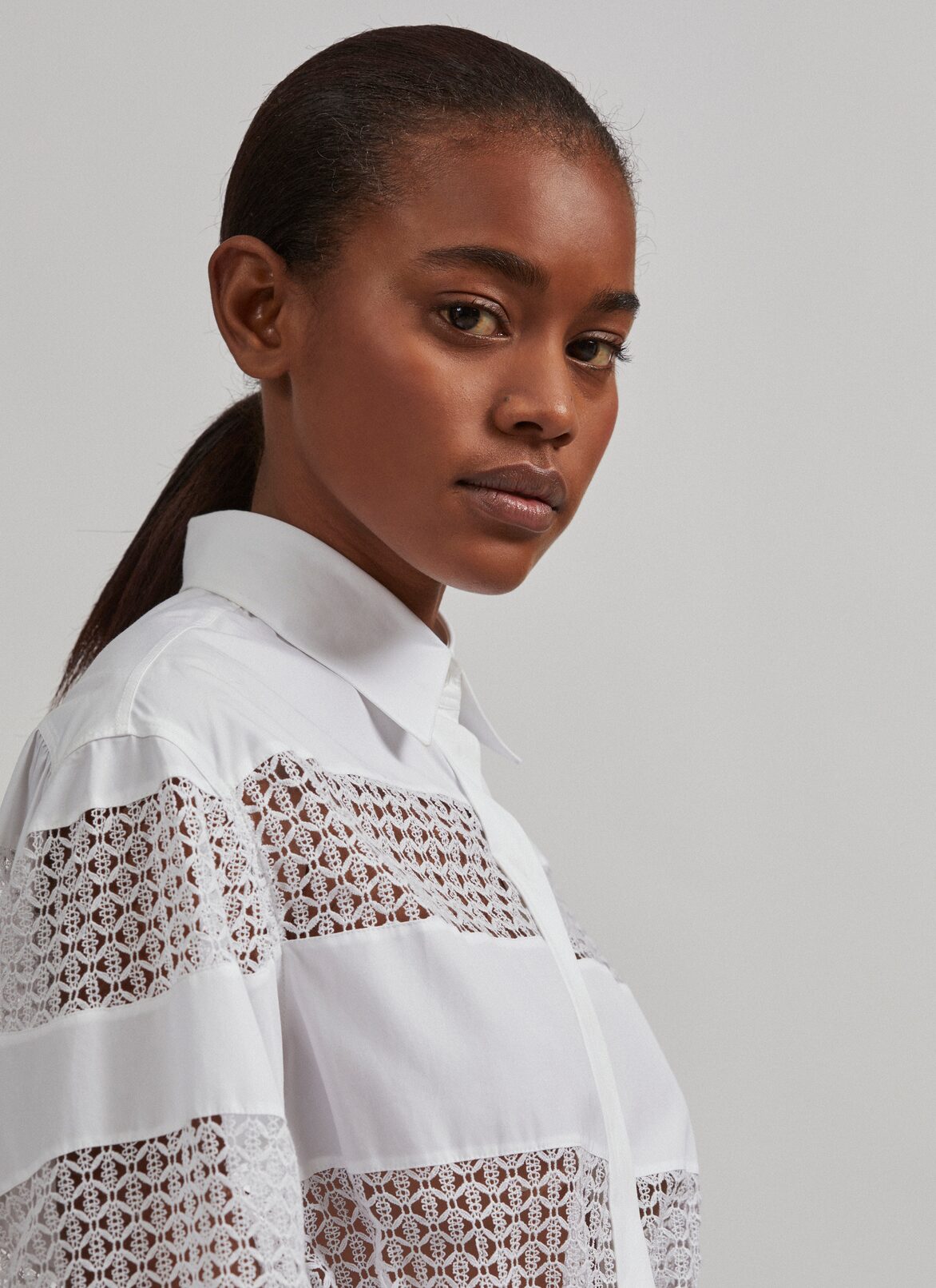Edition 2015 The Lace Band Dress in Japanese poplin ALAÏA WHITE EDITION 2015 THE LACE BAND DRESS IN JAPANESE POPLIN